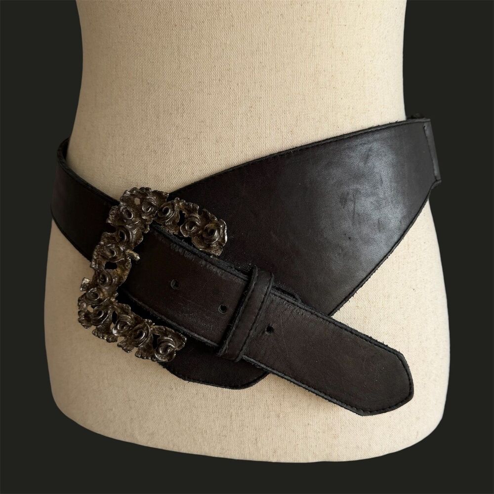 USA Vintage Wide Leather Statement Belt Size S Gothic Romance Ornate Rose Buckle